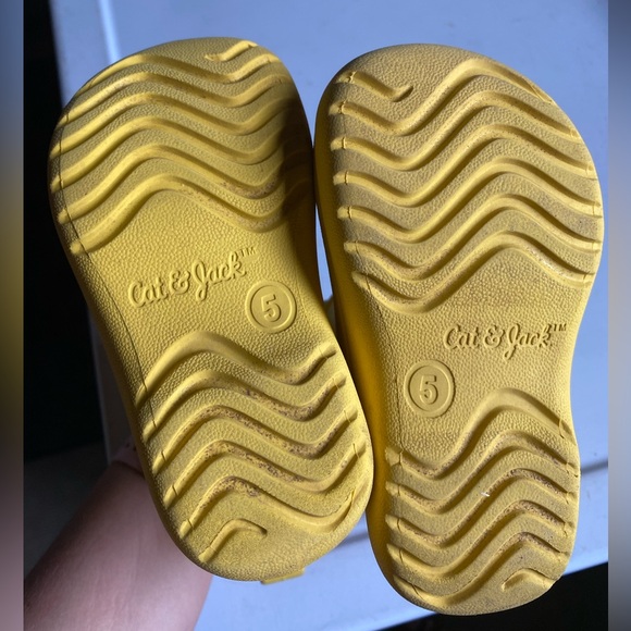 Cat & Jack Bright Yellow Kids Rain Boots toddler size 5 - Picture 5 of 6